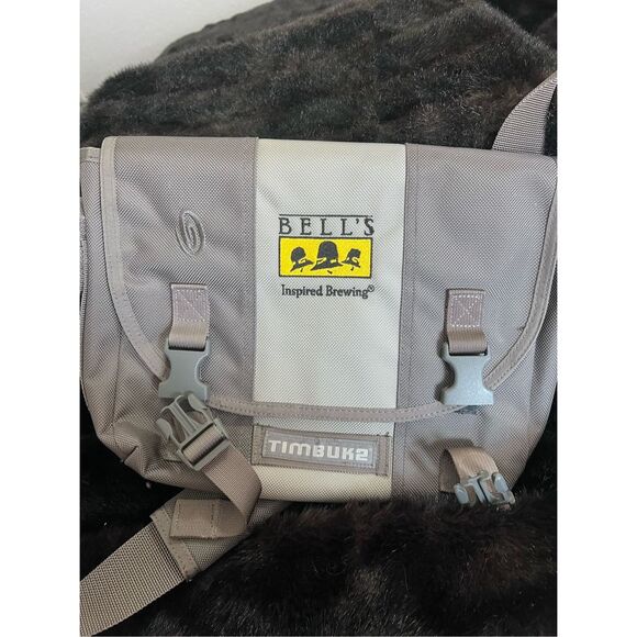 TIMBUK2 MESSENGER BAG 14 x 10  Gray brewing branded - Picture 2 of 8